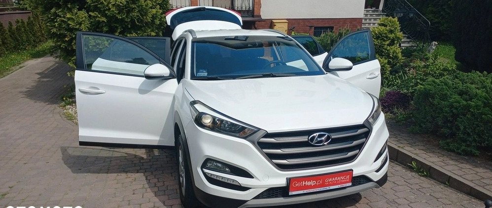Hyundai Tucson cena 48700 przebieg: 235000, rok produkcji 2016 z Piława Górna małe 781